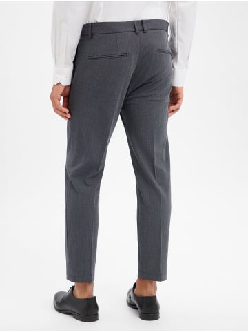 Cinque Hose Cisalto in grau