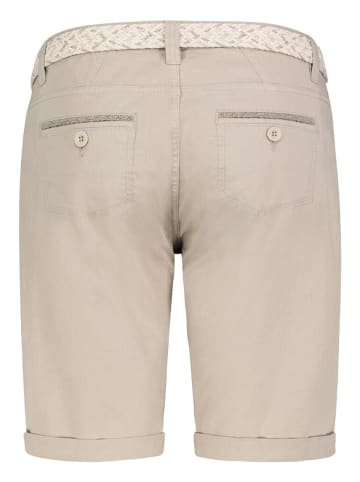 Eight2Nine Short in light sand