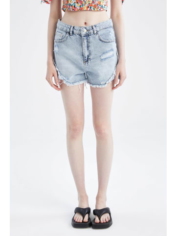 DeFacto Jeansshorts in Hellblau