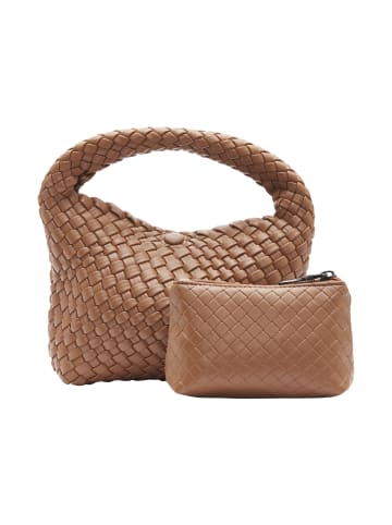 Usha Women Shoulder Bag in Braun