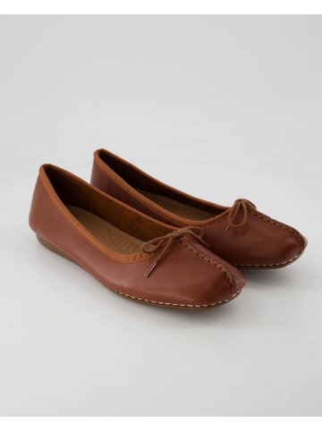 Clarks Ballerinas in Braun