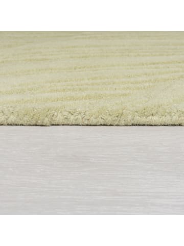 KADIMA DESIGN Handgetufteter Teppich aus 100% Wolle in beruhigenden Farben in Grün-Beige