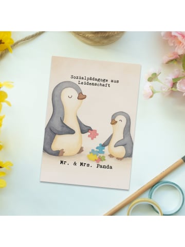 Mr. & Mrs. Panda Postkarte Sozialpädagoge Leidenschaft Design mi... in Weiß