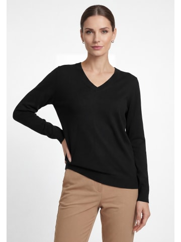 Usha Women Sweater in black