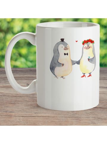 Mr. & Mrs. Panda Kindertasse Pinguin Heirat mit Spruch in Weiß