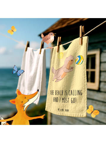 Mr. & Mrs. Panda Handtuch Sommer Meer Strand mit Spruch in Gelb Pastell