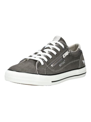 Mustang Sneaker in Grau