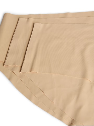 Pieces Briefs in Peach Taffy