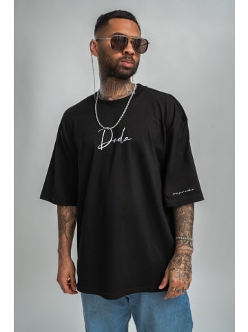 DADA Oversize T Shirt mit Frontstickerei und Ärmelstick in Schwarz