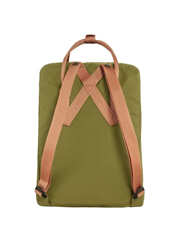 FJÄLLRÄVEN Kånken - Rucksack 38 cm in foliage green/peach sand