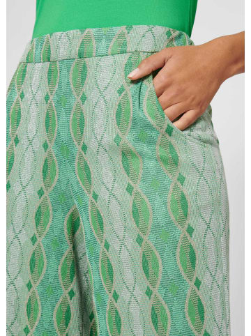 MADELEINE Weite Jerseyhose mit Grafikprint in apfelgrün / multicolor