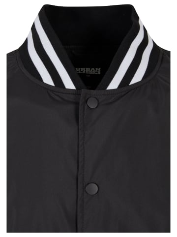 Urban Classics Urban Classics in black