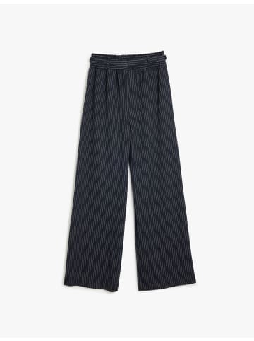 KOTON Hose in Marineblau Gestreift