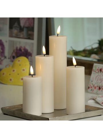 MARELIDA LED Kerze Mia Echtwachs flackernd H: 15cm D: 5cm in creme