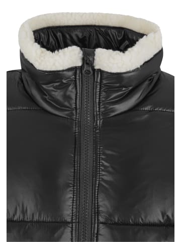 Urban Classics Outdoor Jackets in black/whitesand