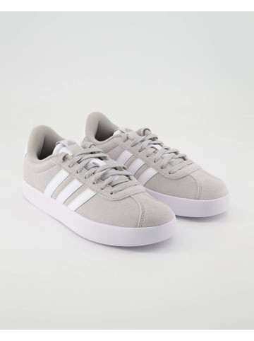 adidas Sneaker low in Grau