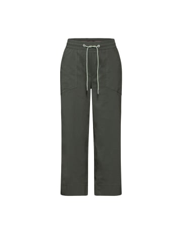 Cecil Capri in cool khaki