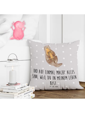 Mr. & Mrs. Panda Kissen Otter Kind mit Spruch in Grau Pastell