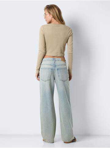 Noisy may Crop Top Langarmshirt mit Cut-out-Detail in Sternform in Khaki-Braun