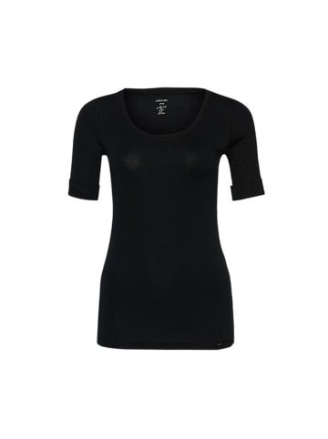 MARC CAIN Hochwertiges Basic-Shirt in Schwarz