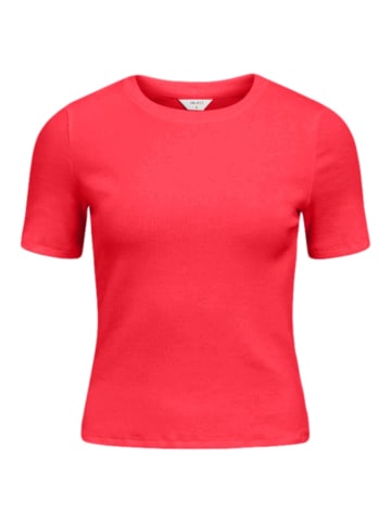 Object T-Shirt in Poinsettia