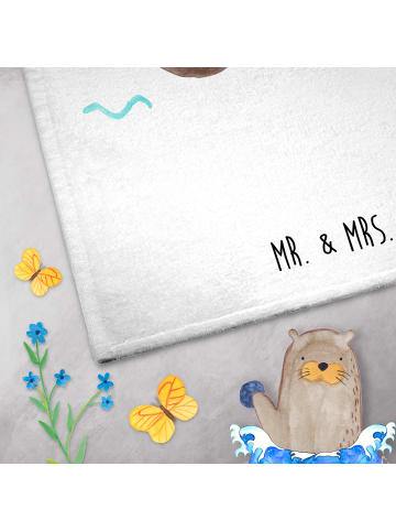 Mr. & Mrs. Panda Handtuch Otter Seerose ohne Spruch in Weiß