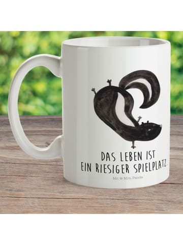 Mr. & Mrs. Panda Kindertasse Stinktier Handstand mit Spruch in Weiß