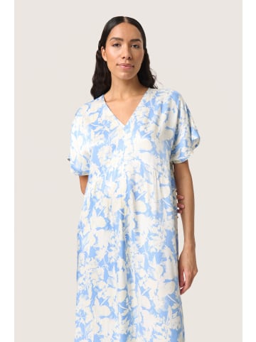 Soaked in Luxury Kleid SLBecca Gerade Passform in Vista Blue Floral Print