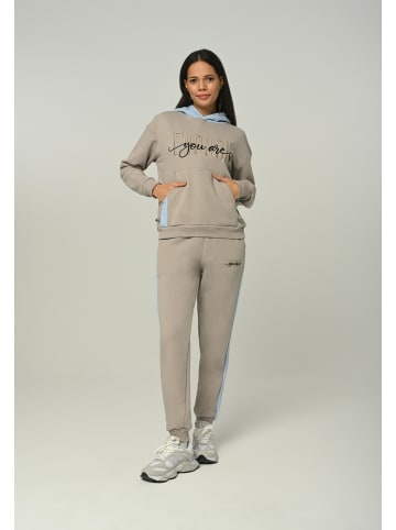 Tom Barron Trainingsanzug Women Regular Tracksuit With Embroidery Design in GRAU