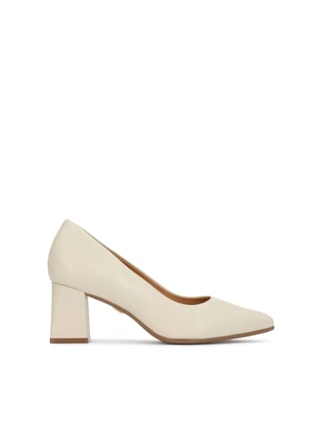 Kazar Pumps in Off-white