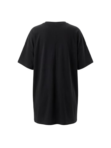 NAEMI Women T-Shirt in Black