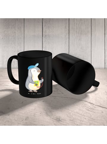 Mr. & Mrs. Panda Geschenktasse Elektriker Helden mit Spruch in Schwarz