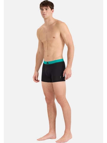 Adidas Sportswear Retro Short / Pant Active Micro Flex in Grün