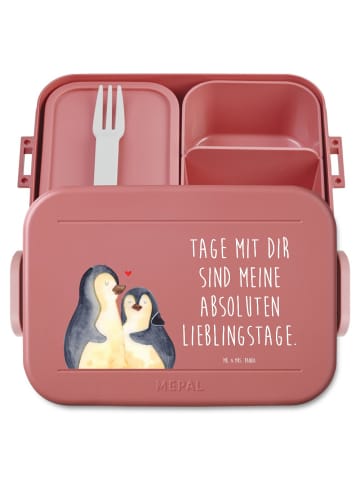 Mr. & Mrs. Panda Vesperbox Pinguin umarmen Motiv mit Spruch in Rot Pastell