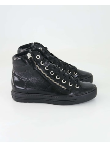 Schnürstiefeletten in Schwarz