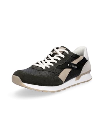 Sneaker in grün