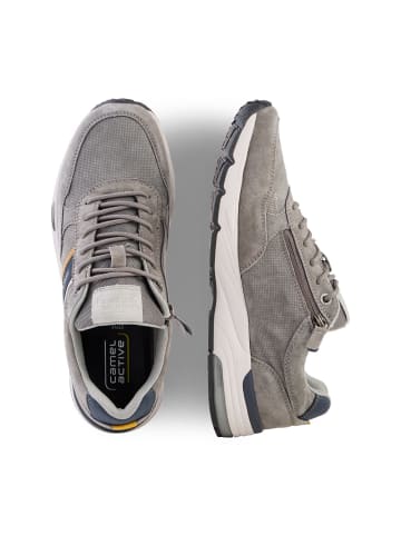 Sneaker mit leichter Sohle in Grau
