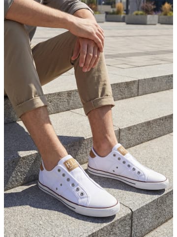 Sneaker in weiß