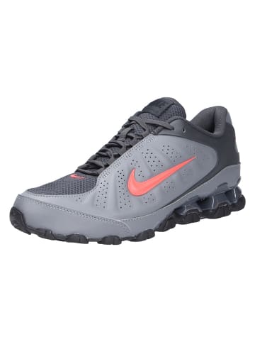 Sneaker REAX 8 NSW SL in grau