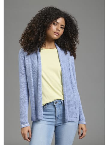Strickjacke in hellblau