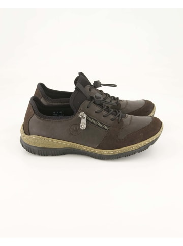 Slip On Sneaker in Braun