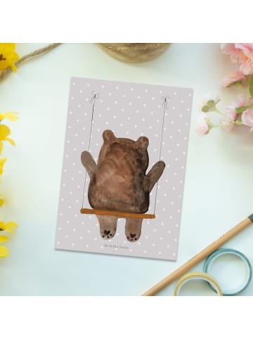 Postkarte Bär Schaukel ohne Spruch in Grau Pastell