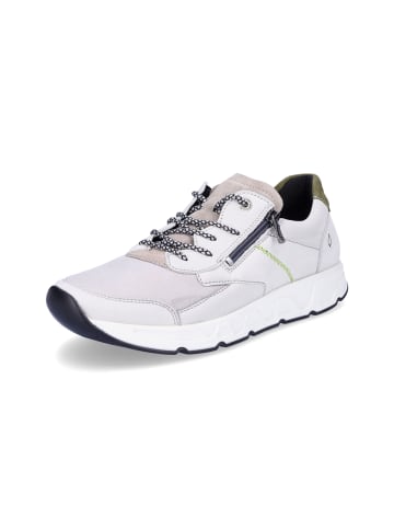 Sneaker in grau