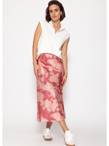 Satinrock mit Batikdruck in Rosa