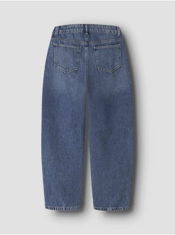 Jeans in Medium Blue Denim