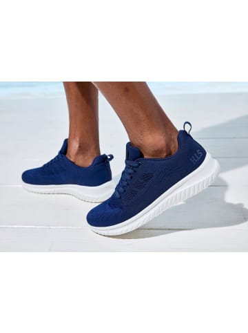 Sneaker in marine
