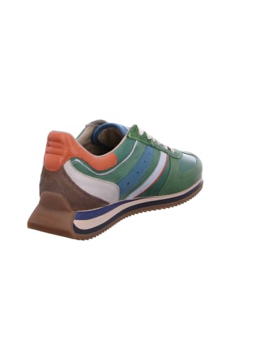 Schnürschuh in weiß