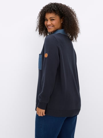 Langarm-Pullover in tiefblau