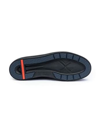 Sportliche Slipper in Schwarz