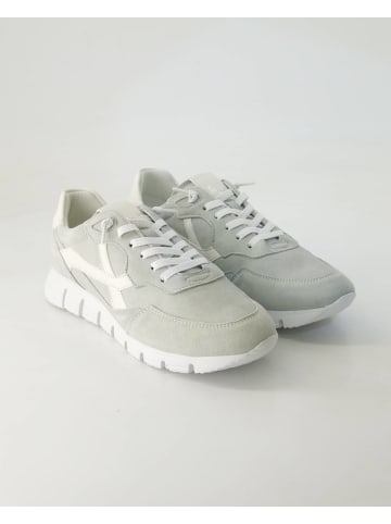 Slip On Sneaker in Grau